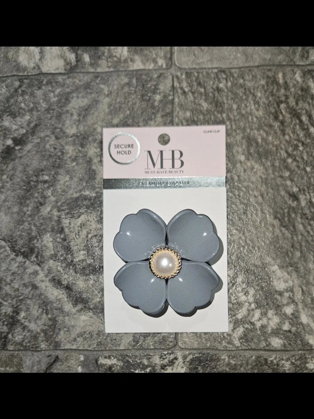Must Have Beauty Acrylic Gray Flower Hair Claw Clip BNIB